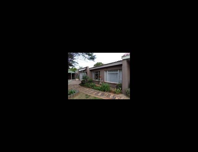 6 BEDROOM HOUSE FOR SALE IN ARCON PARK